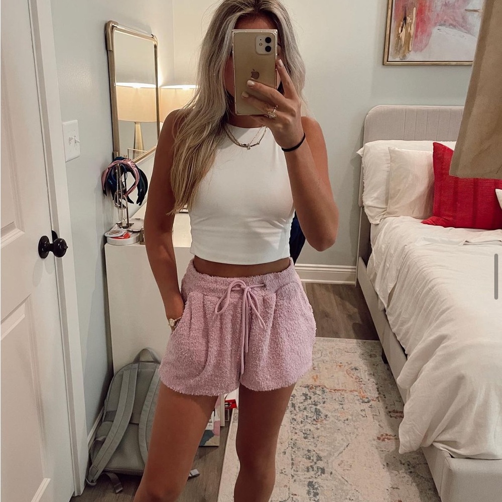 Show me your MUMU lavender lounge shorts!